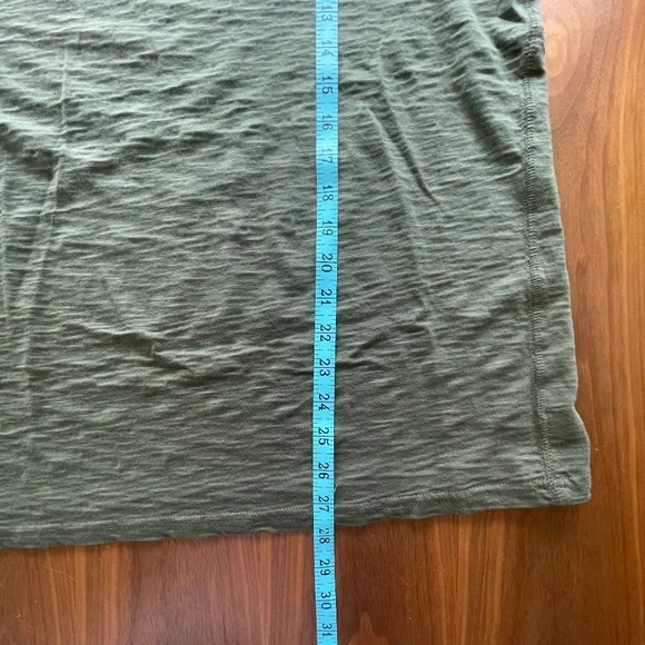 Like new. Set of 2 Sonoma Heathered Olive green & Grey 3 Button Henley- Men's L - Picture 6 of 11